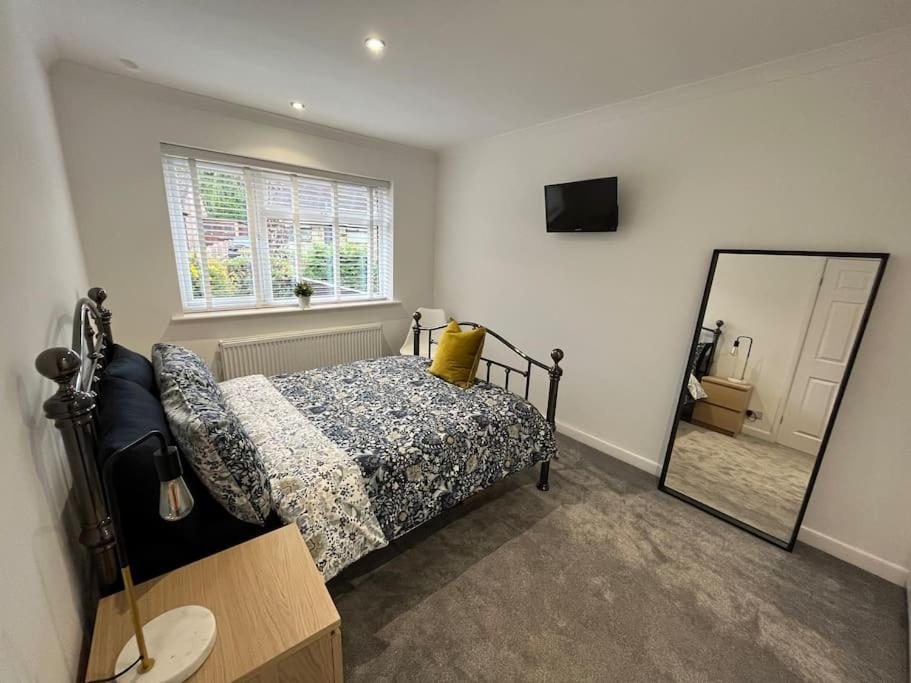 Idyllic Bungalow, Ideal Location In West Lancashire Burscough Eksteriør billede