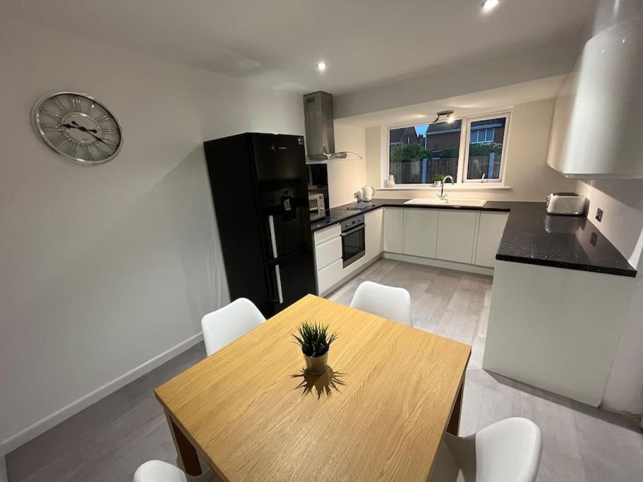 Idyllic Bungalow, Ideal Location In West Lancashire Burscough Eksteriør billede